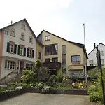 Weingut & Gaestehaus Kaufmann-schneider 3* Erden